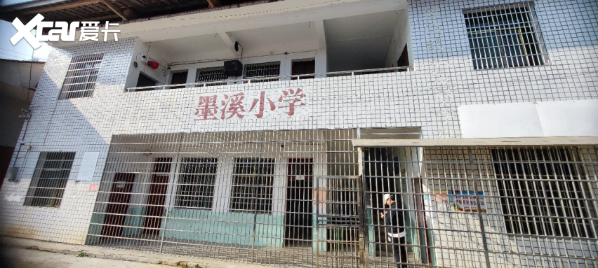 里一趟治愈心灵的旅行开元棋牌一辆车一千公(图17)